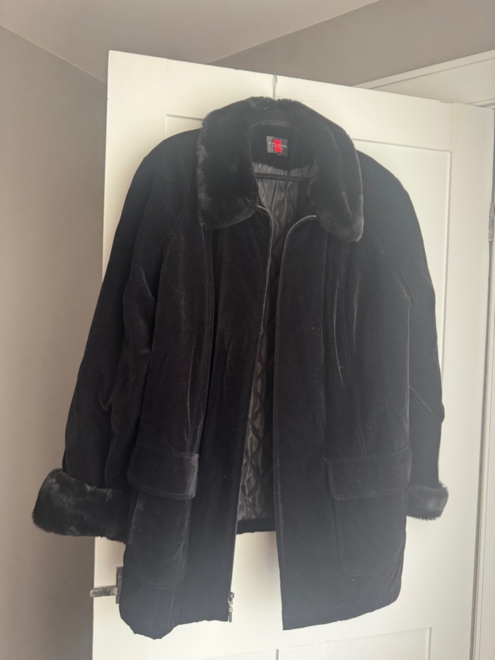 Vintage Gallery Black Faux Fur Trim Coat
